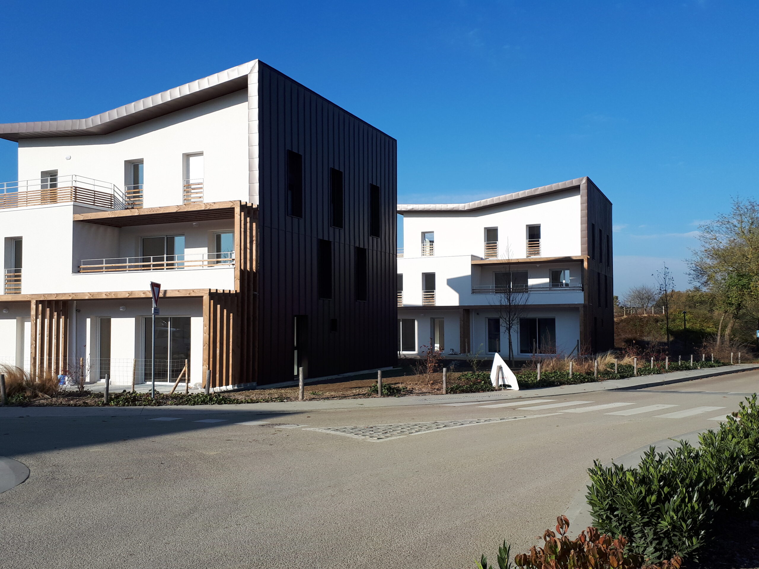 A I C P Desnoes Sarl COUVREUR ST JEAN DE LINIERE Metalique 2