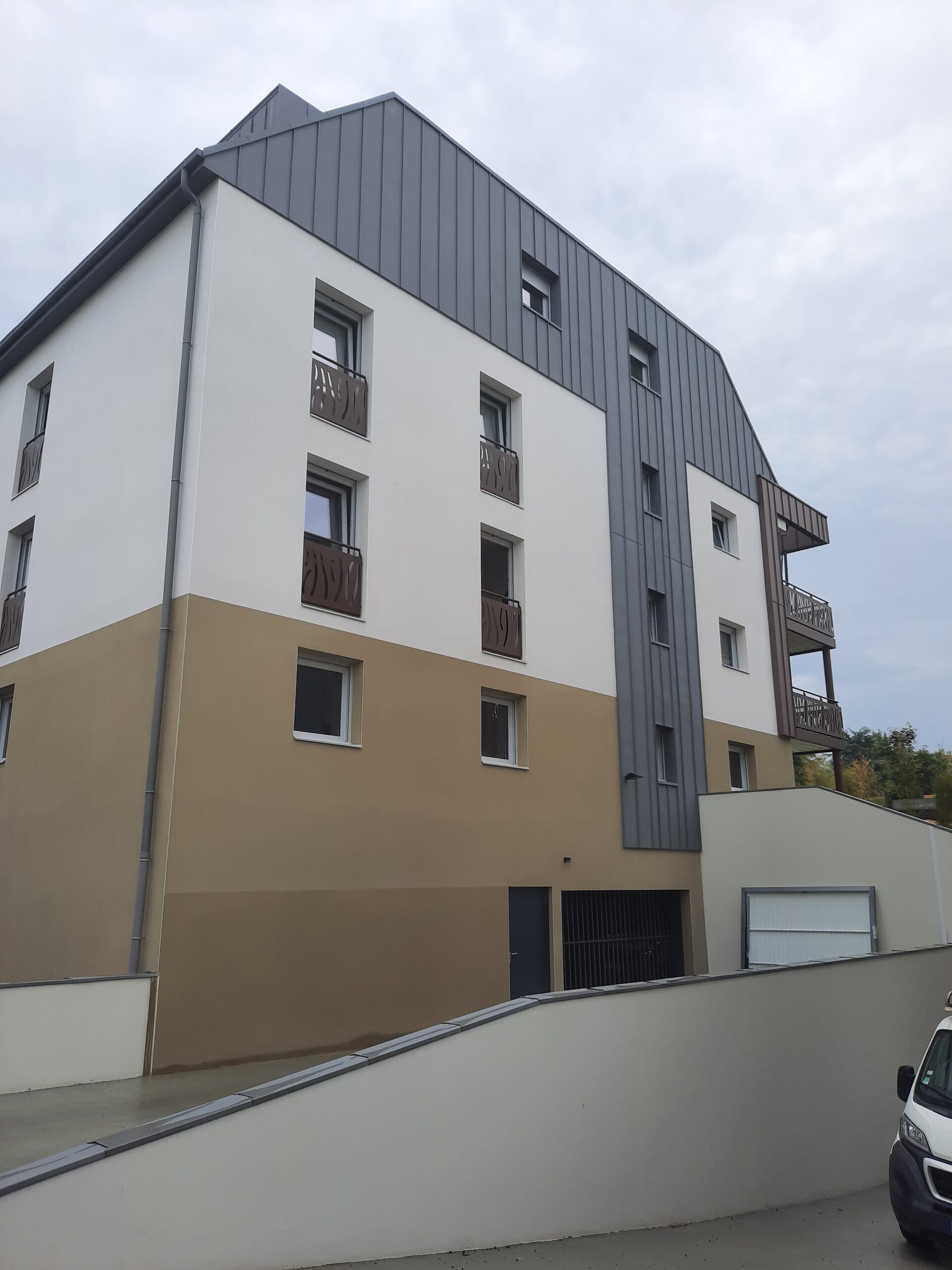 A I C P Desnoes Sarl COUVREUR ST JEAN DE LINIERE Metalique 5