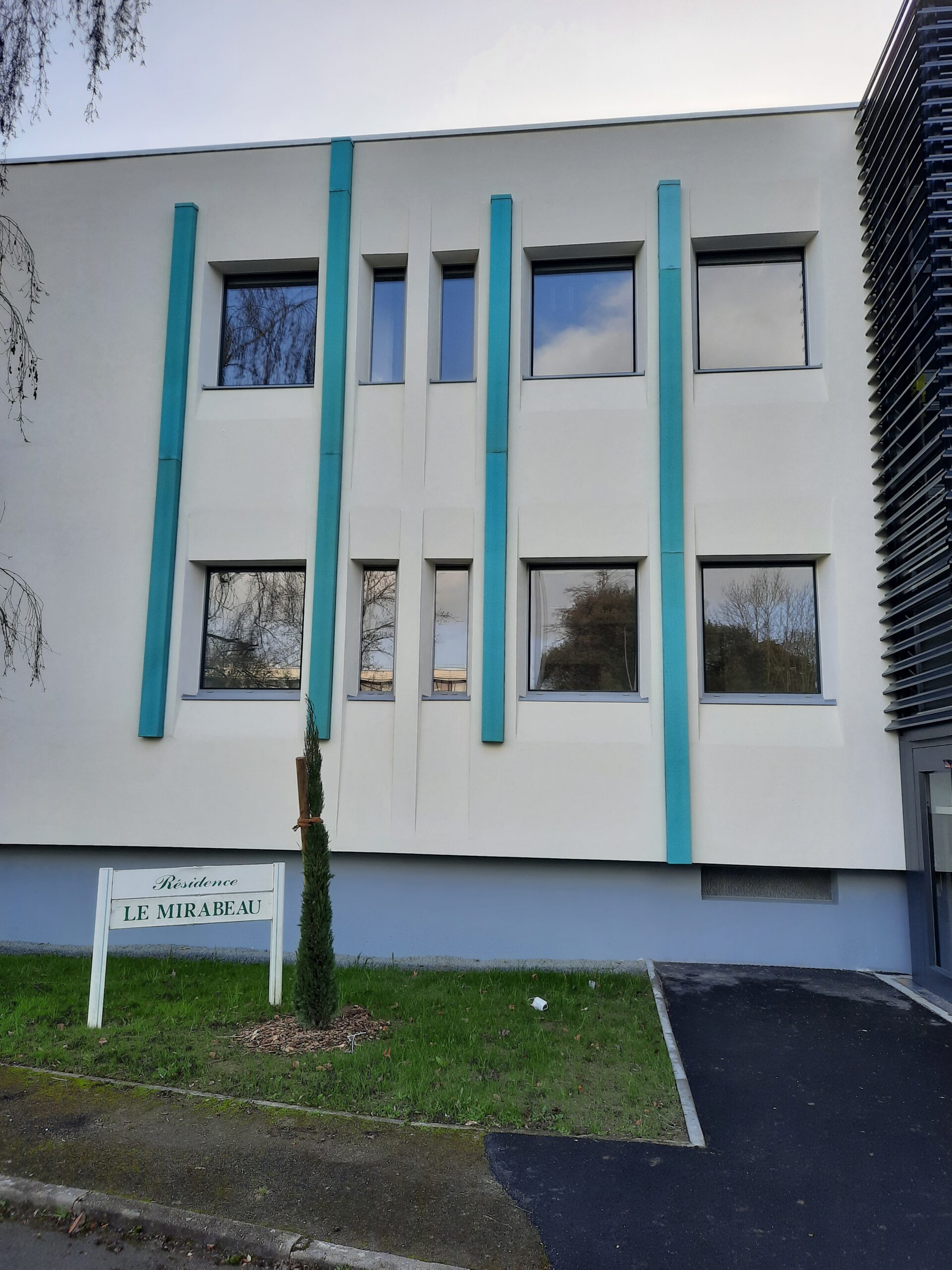 A I C P Desnoes Sarl COUVREUR ST JEAN DE LINIERE Bardage 3